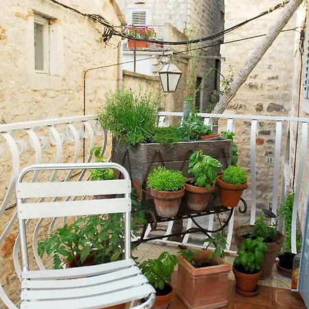 Bougainvillea Enjoy Historic Center Of Hvar Town