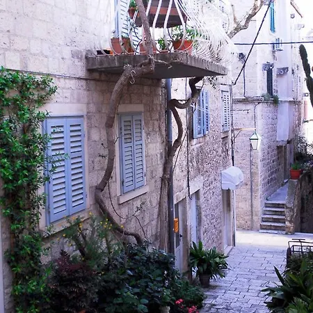 Feriehus Bougainvillea Enjoy Historic Center Of Hvar Town *